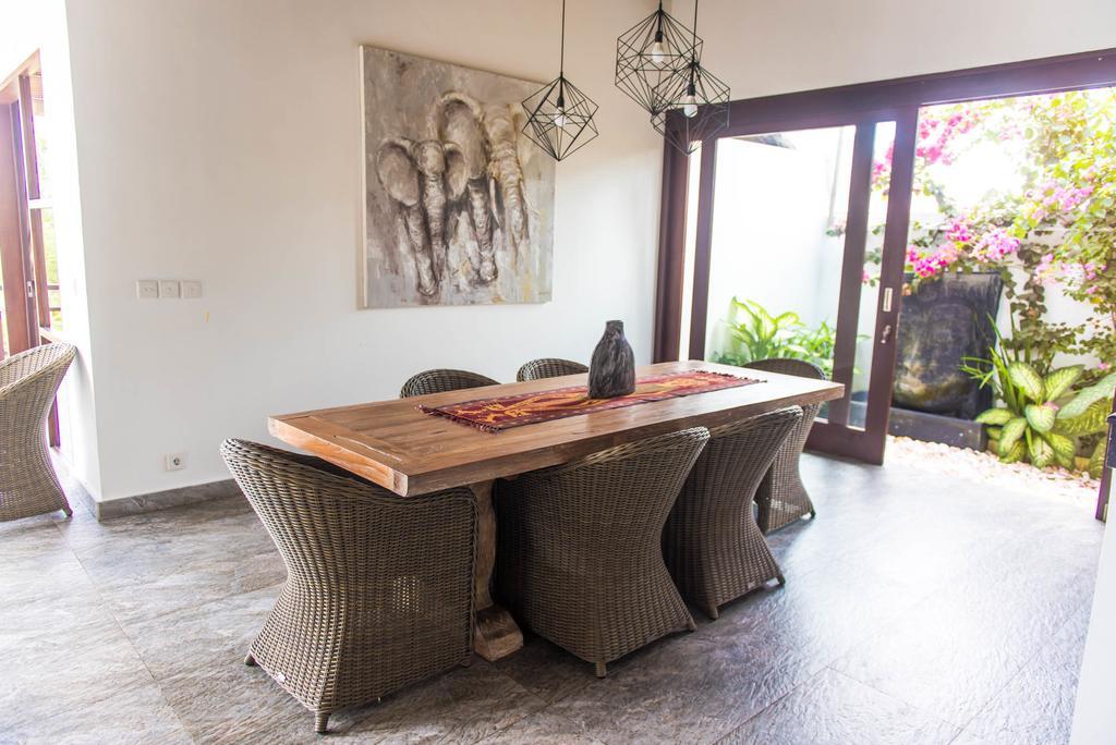 Villa Michiko Uluwatu Exteriör bild