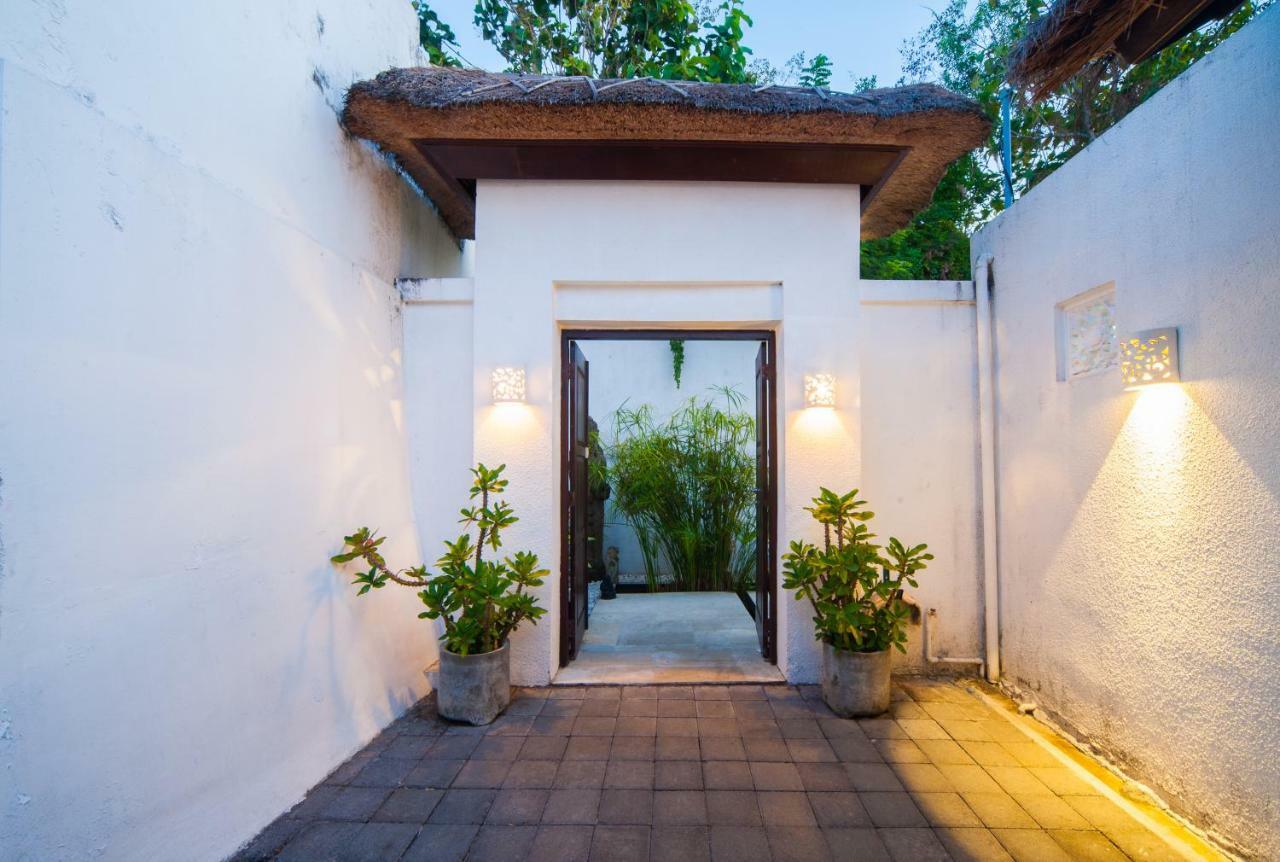 Villa Michiko Uluwatu Exteriör bild